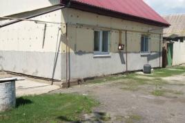 Продам два дома на одном участке, с. Орловщина