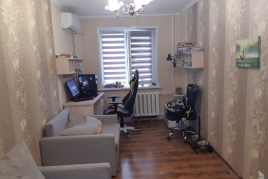 Продам трёхкомнатную квартиру на 12 квартале