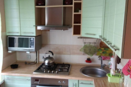 Продам трёхкомнатную квартиру 