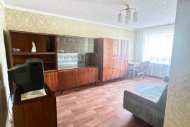 Продам двокімнатну квартиру 12 квартал